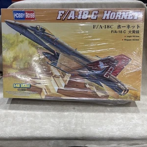 HOBBY BOSS 80321 F/A-18 C HORNET MODEL KIT-NIB-1:48 SCALE - Picture 1 of 7