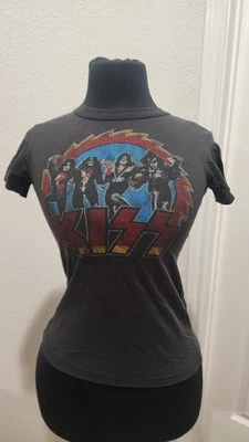 Женская футболка Y2K Junk Food Kiss гламурная металлическая лента S - Изображение 1 из 4