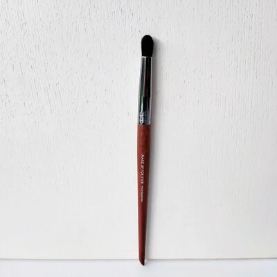 MAKE UP FOR EVER Medium Blender Brush, #218 Wavy, Brand New! - Image 1 of 4