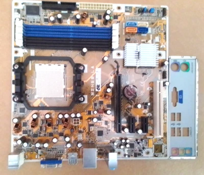 HP-COMPAQ/ASUS- (DX2450)  M2N68-LA  REV:3.02  - PRESA AM2 -  TEST. FUNZIONANTE - Immagine 1 di 4