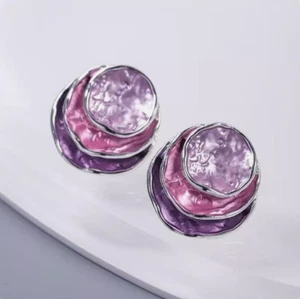 Enamel Shell Style Circle Round Stud Earrings, Elegant, Boho - Picture 1 of 23