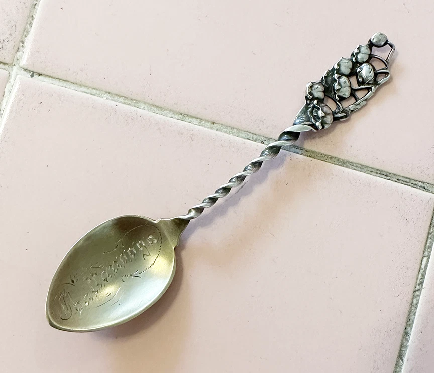 古董纯银纪念品勺子来自田纳西州查塔努加百合谷 — 第 1/4 张图片