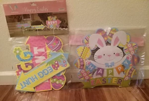 Easter Egg Hunt -Party Yard Sign with Stakes and Easter Bunny Wreath - Picture 1 of 7