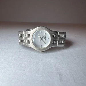 Mossimo Classy Silver Toned Women's Bracelet Wristwatch - Picture 1 of 7