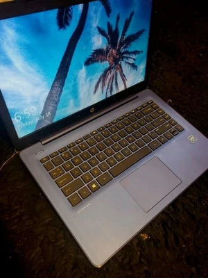 HP Stream - 14-ds0003dx 14" (64GB eMMC, AMD A4-9120e, 1.5GHz, 4GB RAM) Laptop - - Image 1 of 4