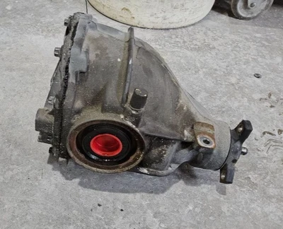 2005-2008 Dodge Magnum Rear Axle Differential Carrier  2.82 Ratio 5.7L RWD Oem - Image 1 of 2