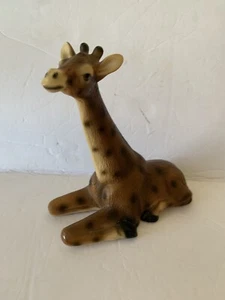 Vtg Ceramic Porcelain Giraffe Figurine Sitting Down Very Detailed Made in Japan - Picture 1 of 8