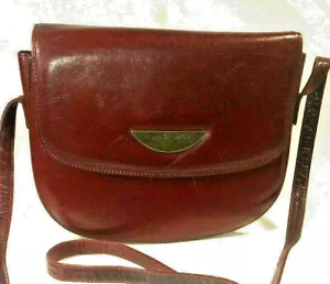 Bruno Magli Burgundy Cross Body Bag Handbag 20 X 4.5 X 16 Cm - Picture 1 of 9