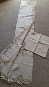 New & Unused Tablecloth & 8 Napkins, Colour Cream - Picture 1 of 14