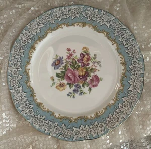Royal Albert Bone China Dinner Plate "Enchantment" with Scalloped Edges - Picture 1 of 7