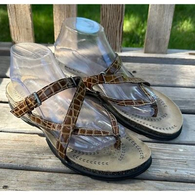 Sandalias Ecco ligeras con tiras para mujer talla 8,5 (S1983) Foto 1 de 4