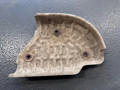 Cubierta del colector de escape Cushman 14111-50F10 Suzuki 660 Haulster Truckster Shield Foto 1 de 2