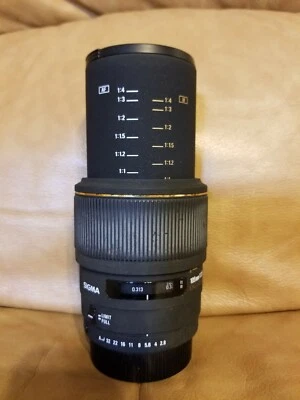 Sigma 105mm 1:2.8 Auto Focus DG EX Macro Lens - For Pentax - Image 1 of 4