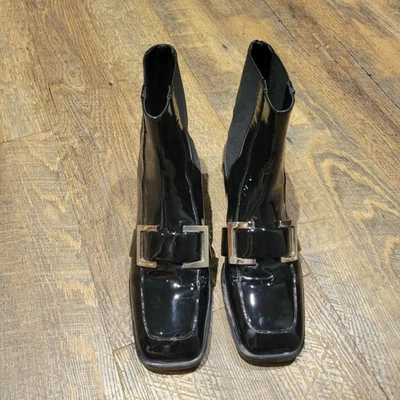 Botas negras Sergio Rossi talla 38 charol plata herrajes tobillo  Foto 1 de 4