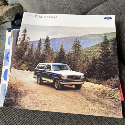 Camión Ford Bronco 1989 catálogo de folleto de ventas original Foto 1 de 2