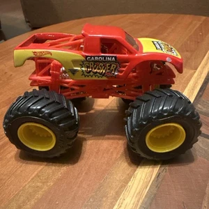 Carolina Crusher 1:64 Monster Jam Diecast Truck  - Bild 1 von 6