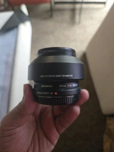 M.Zuiko 25mm F1.8 Micro 4/3 For OLYMPUS and PANASONIC Mirrorless Cameras - Picture 1 of 4