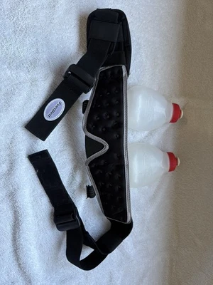 Hidratación con correa de combustible - 2 botellas de ocho oz, almohadillas traseras Ergo, bolsillo para Snaxs Foto 1 de 4