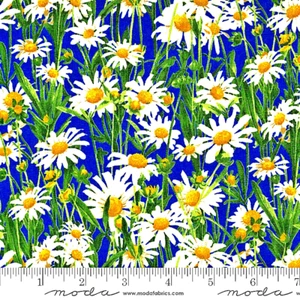 Moda Fabrics The "WILDFLOWERS VI 33623 12 " DAISIES" BTY - Picture 1 of 1