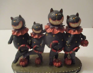 Halloween Trick Or Treat 4 Cats in Costumes with Pumpkins Scaredy Cats! 9" x 10 - Picture 1 of 3
