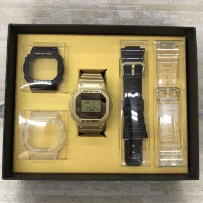 Rw-1822 G-Shock Dwe-5600Hg-1Jr - Image 1 of 4