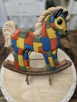 Placa de retazos artesanales de espuma para decoración de pared de caballo mecedor acolchado Homco de colección Foto 1 de 4