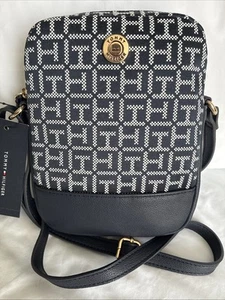 Tommy Hilfiger crossbody Messenger Style Bag. Authentic Bag From The USA. - Picture 1 of 8