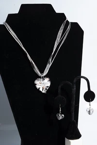 Gorgeous~Hand Blown Glass Heart Necklace w/ Matching Heart Earrings - Picture 1 of 9