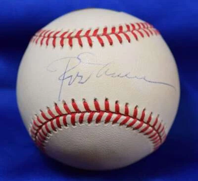 Rod Carew Beckett BAS Autographed American League Signed Baseball - Image 1 of 2