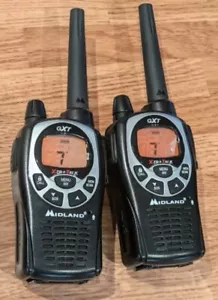 2 Walkie Midland GXT1000 5W Walkie Talkies Radio Vox Fishing Camping Carp Lake - Picture 1 of 4