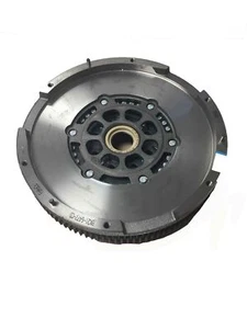 GENUINE FORD FOCUS SALOON 2.0 TDCi 140HP 07.10- DUAL MASS FLYWHEEL (DMF) 1827370 - Picture 1 of 1