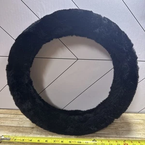Black Fuzzy Steering Wheel Cover - Bild 1 von 3