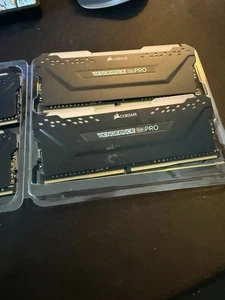 Corsair Vengeance Desktop RAM Memory 32GB 4x8GB DDR4 3000MHz CMK16GX4M2B3200C16 - Picture 1 of 3