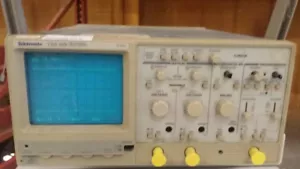 Tektronix TAS 220 Oscilloscope For Parts Good Display - Picture 1 of 2