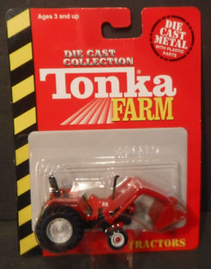 NOS 2002 Tonka Farm Equipment Red Mulcher 88 Tractor Front Loader #15161 Maisto