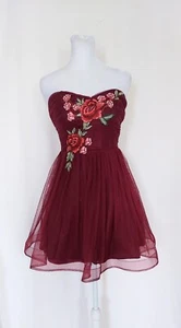 B Darlin Dress Juniors 1/2 Red Rose Applique Sweetheart Fit & Flare - Picture 1 of 8