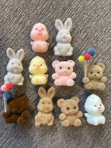 Vintage 10 beflockte Miniatur Tierfiguren Basteln Deko - Hasen, Bären, Küken - Bild 1 von 5
