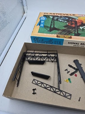 NEW Bachmann HO Plasticville USA SIGNAL BRIDGE #2620 Building Kit Incomplete  - Image 1 of 4
