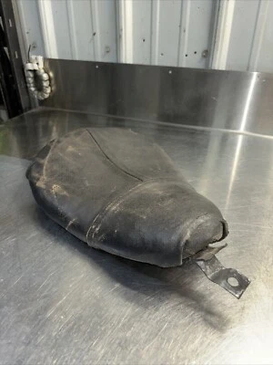 1992 HONDA VT600 C SHADOW VLX SEAT Saddle OEM 92 - Изображение 1 из 4