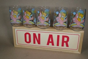5er Set Französische Mid Century Kitsch Gläser Bär Hobel Hase - Bild 1 von 8