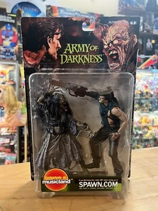 MCFARLANE ARMY OF DARKNESS ASH & PIT WITCH FIGURE 2 PACK NEW MUSICLAND 2001 - Picture 1 of 8