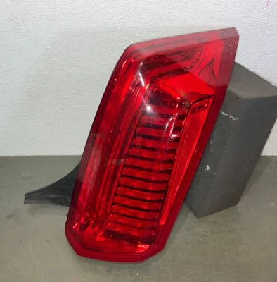 ✅ 2014-2019 CADILLAC CTS LUZ TRASERA EXTERIOR DERECHA LADO PASAJERO OEM 159M Foto 1 de 4