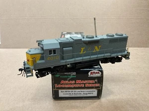 ATLAS MASTER HO SCALE DIESELLOK GP38 LOUSIVILLE & NASHVILLE DCC SCHÖN! - Bild 1 von 10