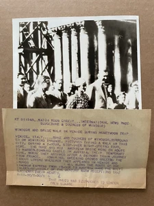 Vintage NEWS PHOTO 1937 Duke & Duchess Windsor Honeymoon VENICE ITALY #30 - Picture 1 of 5