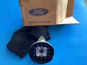 1968 LINCOLN MARK lll NOS DASH CLOCK ORIGINAL EXCELLENT!! - Picture 1 of 7