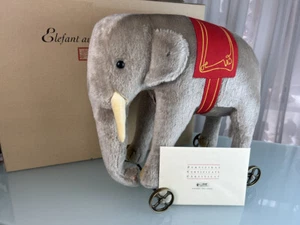 Steiff Tier 400407 Elefant auf Räder 43 cm. Top Zustand - Bild 1 von 6