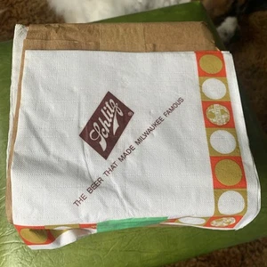 Huge Lot Of Vintage NOS 1960’s Schlitz Beer  Napkins Tavern Bar Display Wall Art - Picture 1 of 4