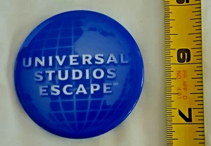 Vintage UNIVERSAL STUDIOS ESCAPE Button Pinback EUC CLOSED Rebranded - Picture 1 of 2