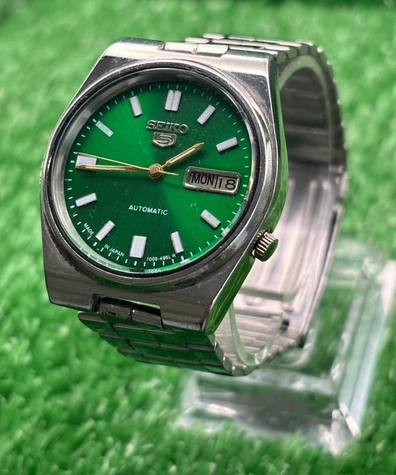 Vintage Seiko 5 Automatic || Green Dial || Men's Vintage Watch || - Image 1 of 4