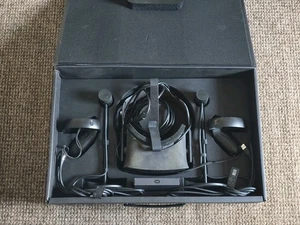 Meta/Oculus Rift CV1 PCVR Headset Full Kit *Boxed* - Picture 1 of 3